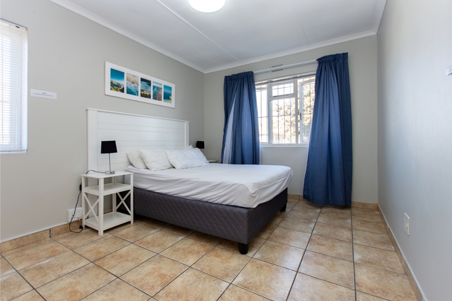 4 Bedroom Property for Sale in Middedorp Western Cape
